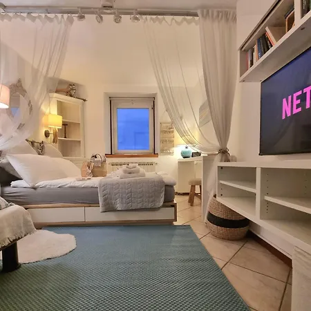 Le Petit Phare Apartment