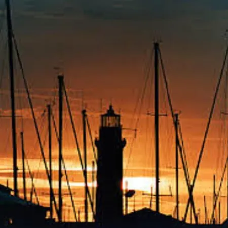 Le Petit Phare