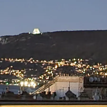 Le Petit Phare ترييستي