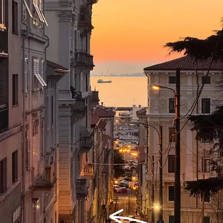 Apartment Le Petit Phare In Centro Storico Con Vista Mare *